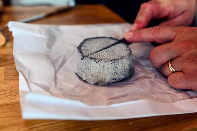 Private Montmartre Food Tour with Wine, Cheese & Pastries - Shopping for your own picnic lunch