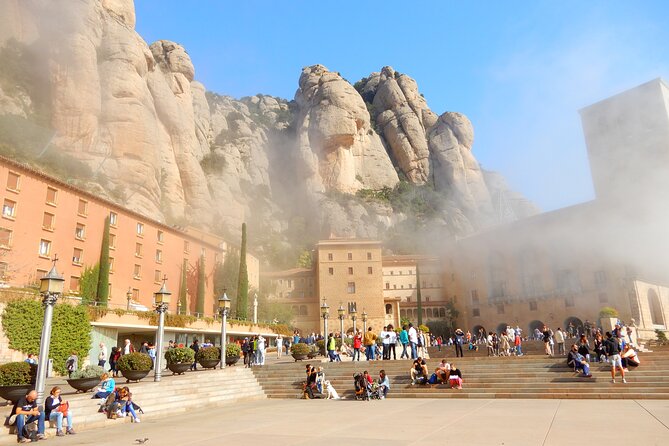 Private Montserrat with Lunch and Wine Tasting from Barcelona - How much value do you get for $512.90?