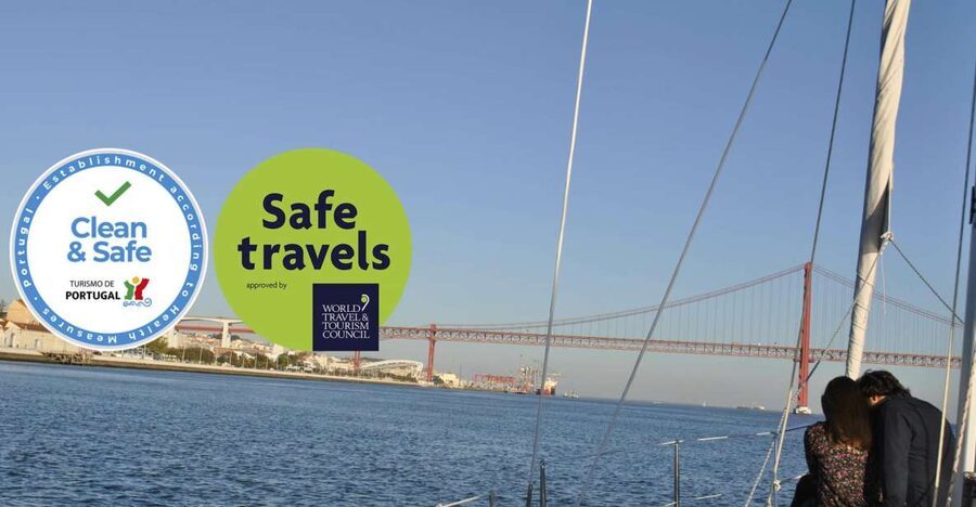 Private Romantic cruise with sparkling wine- 2-Hour- Lisbon - Lisbon’s Skyline from the Water