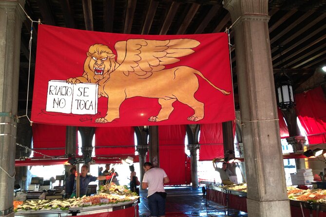 Private Secret Venice Tour; Rialto Market, San Polo & Food and Wine tasting - T Fondaco dei Tedeschi and German merchant power