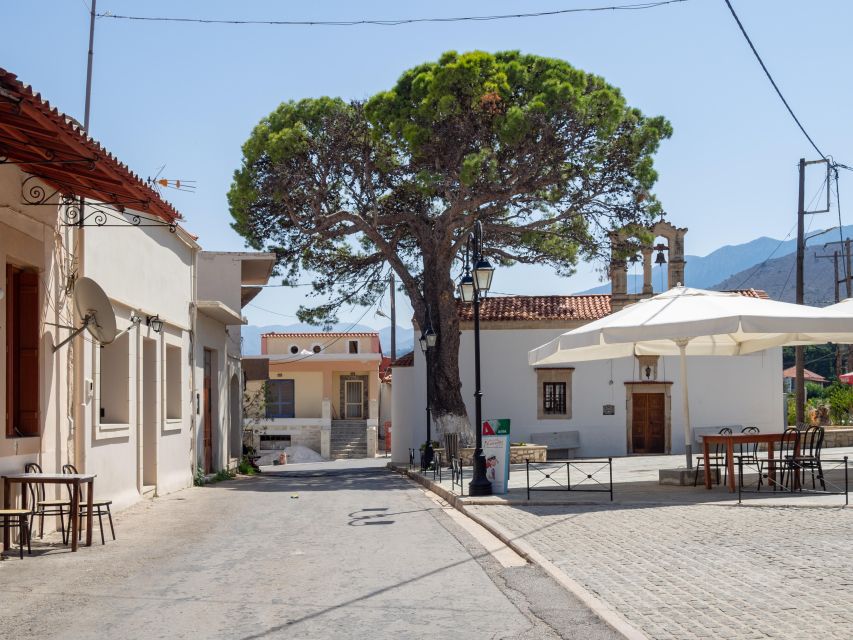 Private tasting of 6 cretan wines in Fres village - Why Fres makes the tasting more memorable