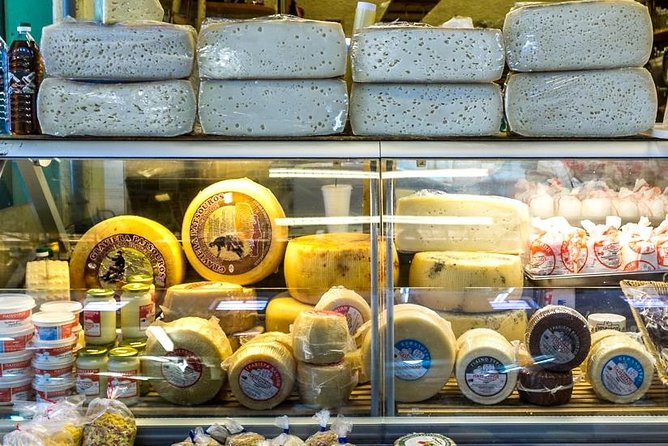 PRIVATE Walking Tour with Lunch and Wine Tasting by a Sommelier - What this Chania food and wine tour actually gives you