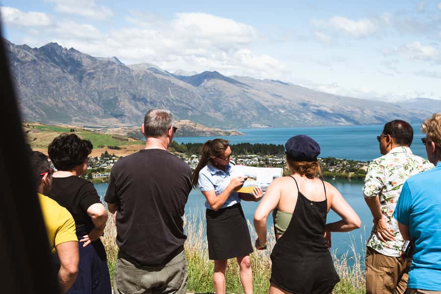 Queenstown: Scenic Highlights, Tour with Wine & Lake Cruise - Key points at a glance