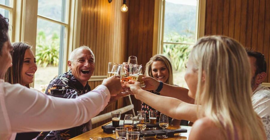 Queenstown: Twilight Wine and Craft Beer Tour - Leaving Queenstown for Gibbston