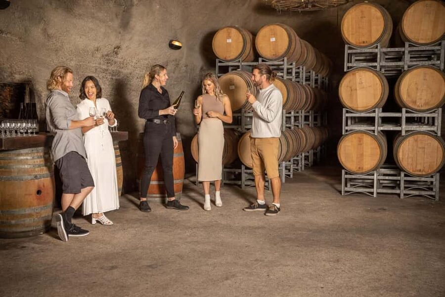 Queenstown: Wine & Food Tour, Scenic Tastings & Paired Lunch - Lunch at Kinross is a proper pause