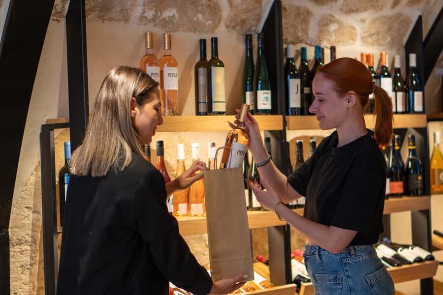 Rethymno: Cretan Wine Tasting Guided Tour with Local Food - Small groups make the difference