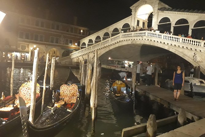 Rialto Market Food and Wine Lunchtime Tour of Venice - What the guides add