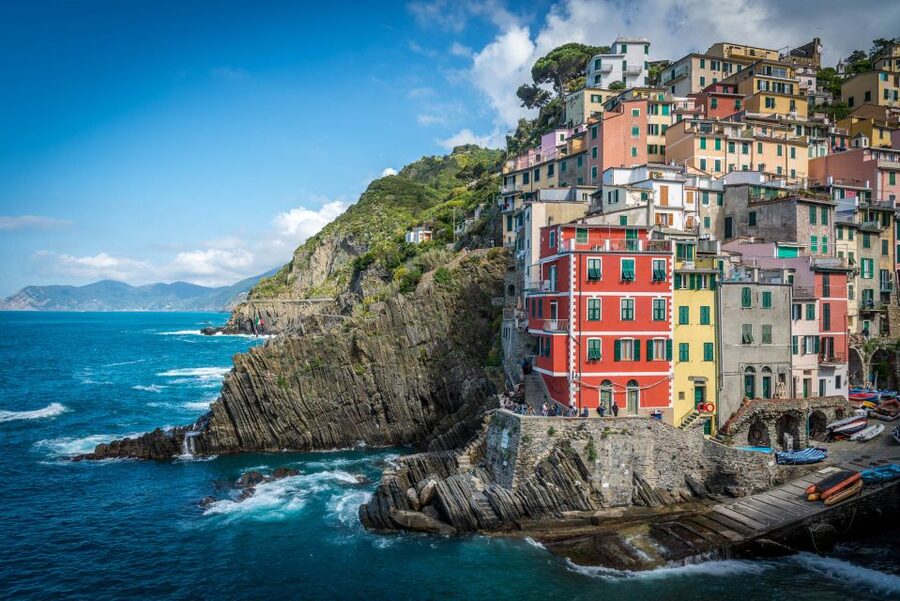Riomaggiore: Vineyard & Wine Cellar Tour with Wine Tasting - Should you book it?