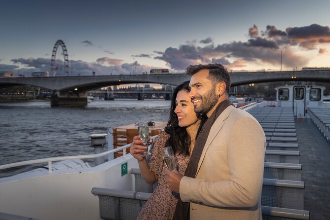 River Thames Evening Cruise with Sparkling wine and Canapés - What this Thames evening cruise is really like