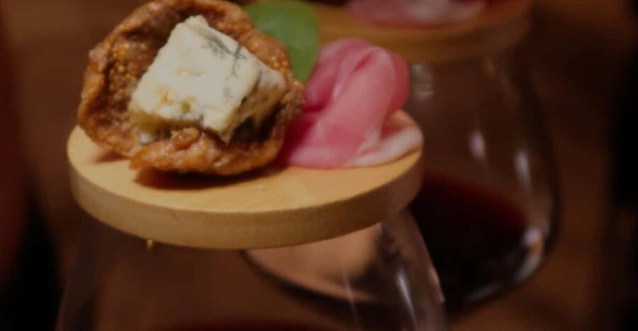 Romantic Wine Tasting Experience at Koccio Valletta - At the foot of Valletta’s most photographed steps