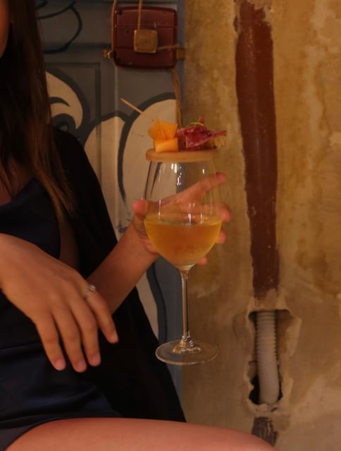 Romantic Wine Tasting Experience at Koccio Valletta - What fills the three plates
