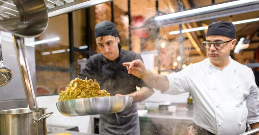 Rome: Authentic Roman Restaurant Dining Experience & Wine - Dinner at Il Segreto, near the Vatican