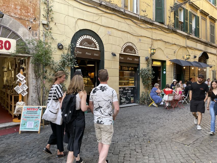 Rome: Food and Wine Tour, Trastevere and Jewish Ghetto - Santa Maria in Trastevere and its ancient columns