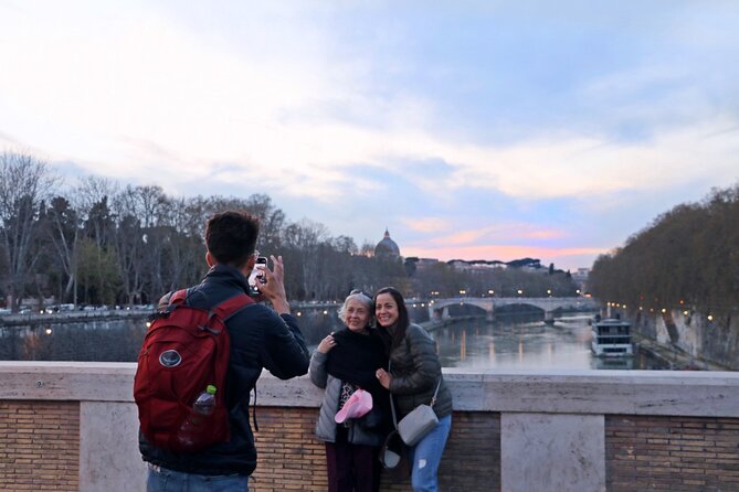 Rome Food Tour: Hidden Gems of Trastevere with Dinner & Wine - The guides make the food more memorable