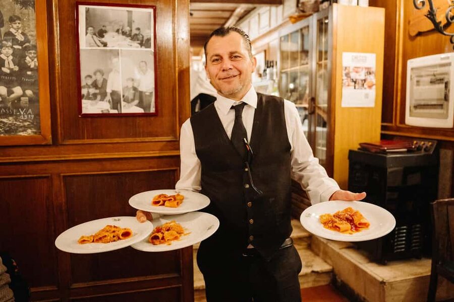 Rome Food Tour: Trastevere Aperitivo, Wine & Pasta Dinner - A spritz at Bar San Calisto