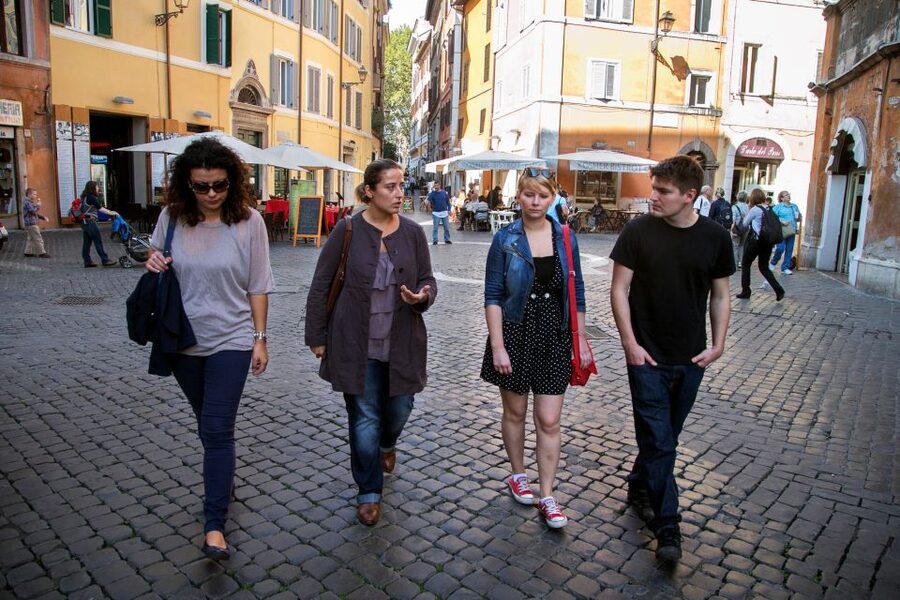 Rome: Food & Wine Tour of Campo de Fiori, Ghetto, Trastevere - Starting with Campo de’ Fiori’s food stalls