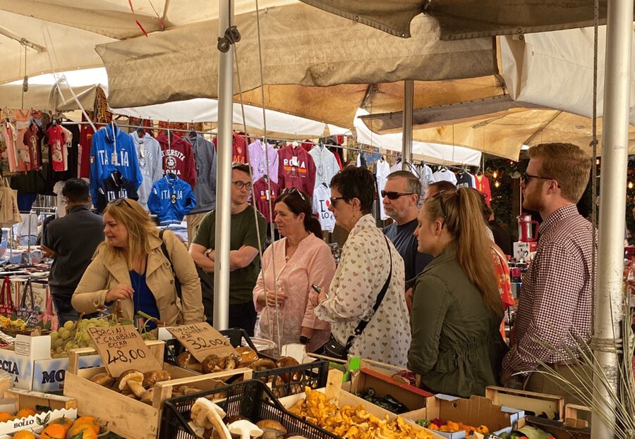 Rome: Food & Wine Tour of Campo de Fiori, Ghetto, Trastevere - Trastevere for pasta, wine, and gelato