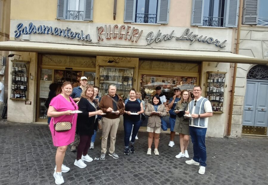 Rome: Food & Wine Tour of Campo de Fiori, Ghetto, Trastevere - Who should book this Roman food walk?