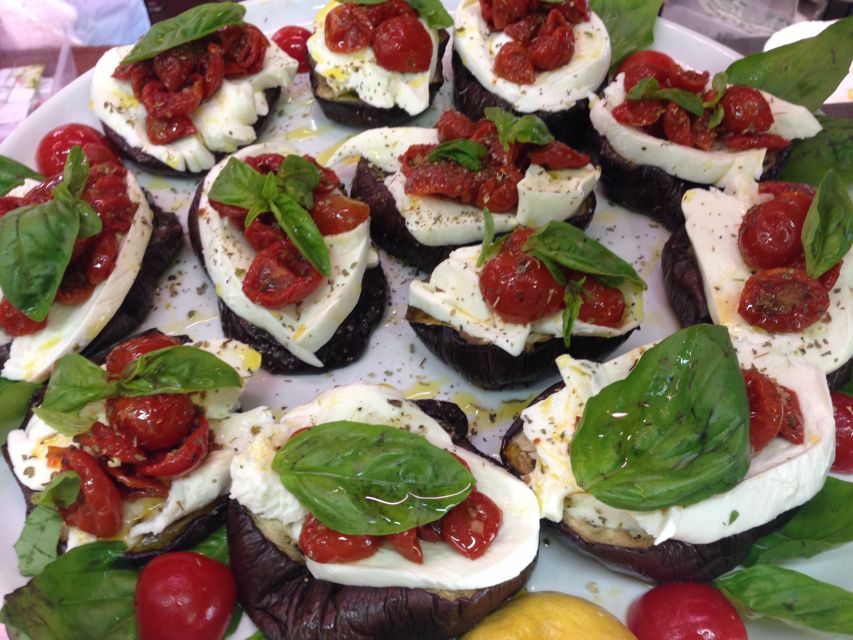 Rome: Italian Food and Wine Guided Tasting Experience - First tastes: pizza and Roman food culture