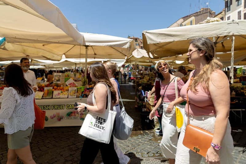 Rome: Local Food and Wine Tour in Trastevere & Heart of Rome - Arrostreet: Roman street food in a quick stop