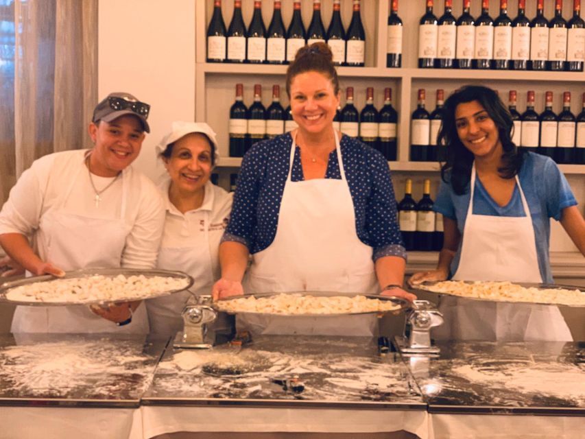 Rome: Pasta & Tiramisu Class with Free Flowing Fine Wine - What this Rome cooking class really offers