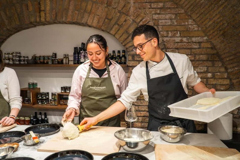 Rome: Pizza and Gelato Cooking Class with Wine - Finishing with creamy gelato