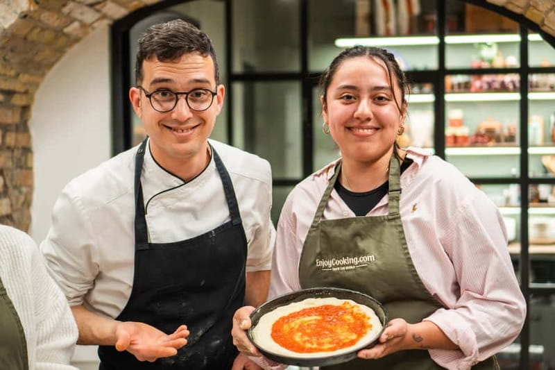 Rome: Pizza and Gelato Cooking Class with Wine - The shared table is part of the experience