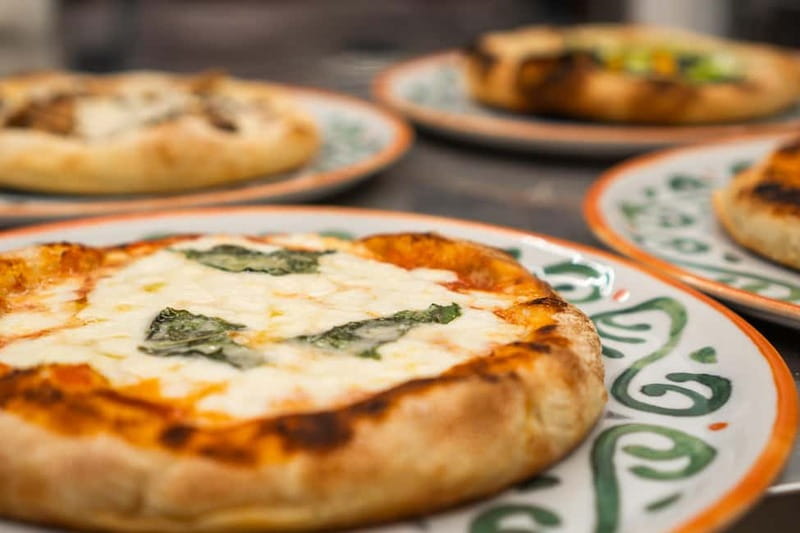 Rome: Pizza and Gelato Cooking Class with Wine - What the reviews reveal about the actual experience