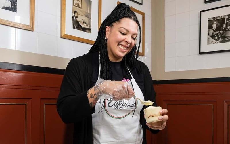 Rome: Pizza and Tiramisù Cooking Class with Glass of Wine - What the instructors add