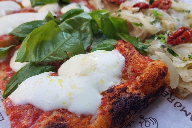 Rome: Trastevere Food tour with Free-Flowing Fine Wine - Starting with Trapizzino and Roman street food