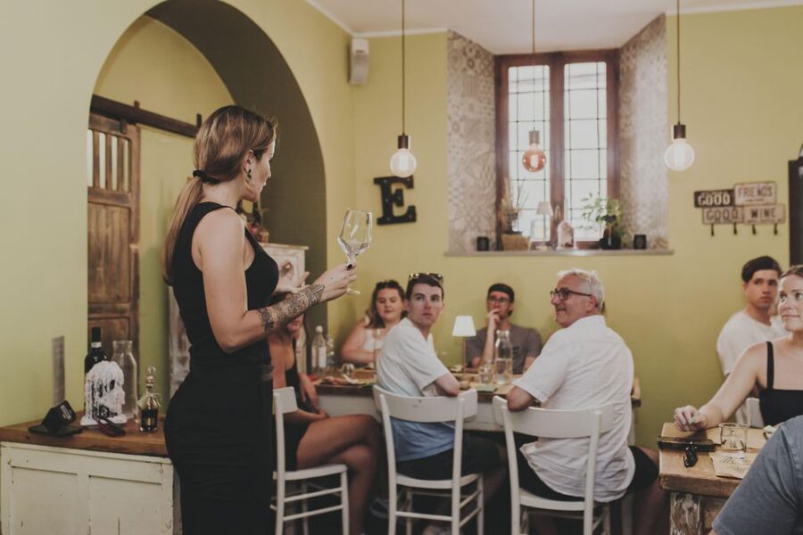 Rome: Trastevere Wine Tasting with Food Pairing and Gelato - Why this Trastevere tasting works so well