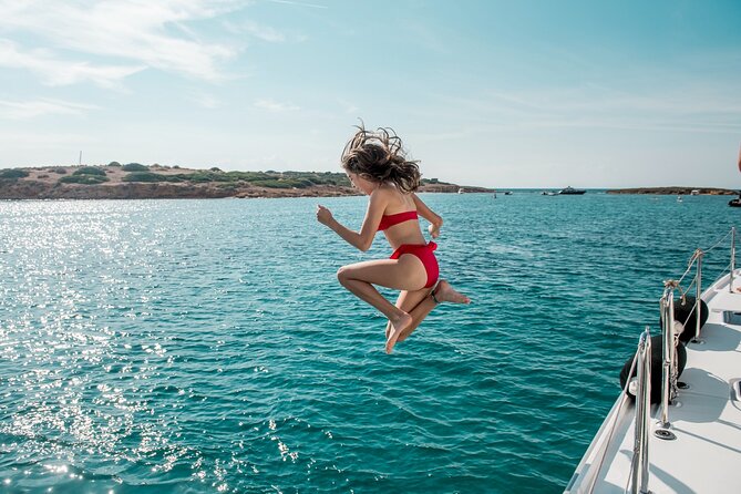 Sail the Athenian Coastline on a Catamaran with Meal & Wine - First stop: swimming near tiny Hydroussa island