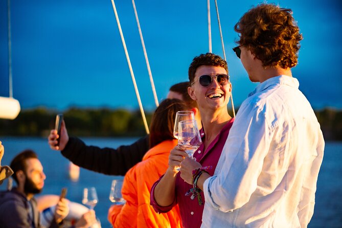 Sailing with Wine Tasting in Buenos Aires - A slow afternoon on the Río de la Plata