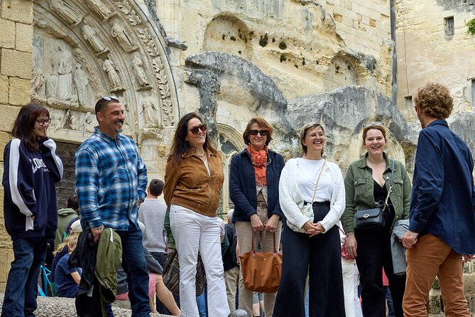 Saint-Émilion day tour: village visit, Châteaux and lunch - Who should book this experience