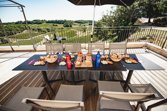 Saint-Emilion Electric Bike Day Tour with Wine Tastings & Lunch - The second ride and tasting at Les Domaines de Moncets