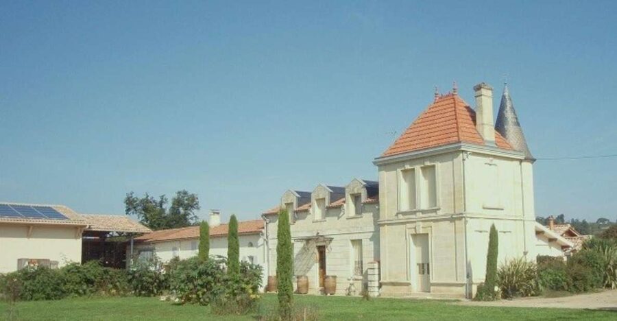 Saint-Émilion: Family Vineyard Visit with Wine Tasting - Why this Saint-Émilion visit feels personal