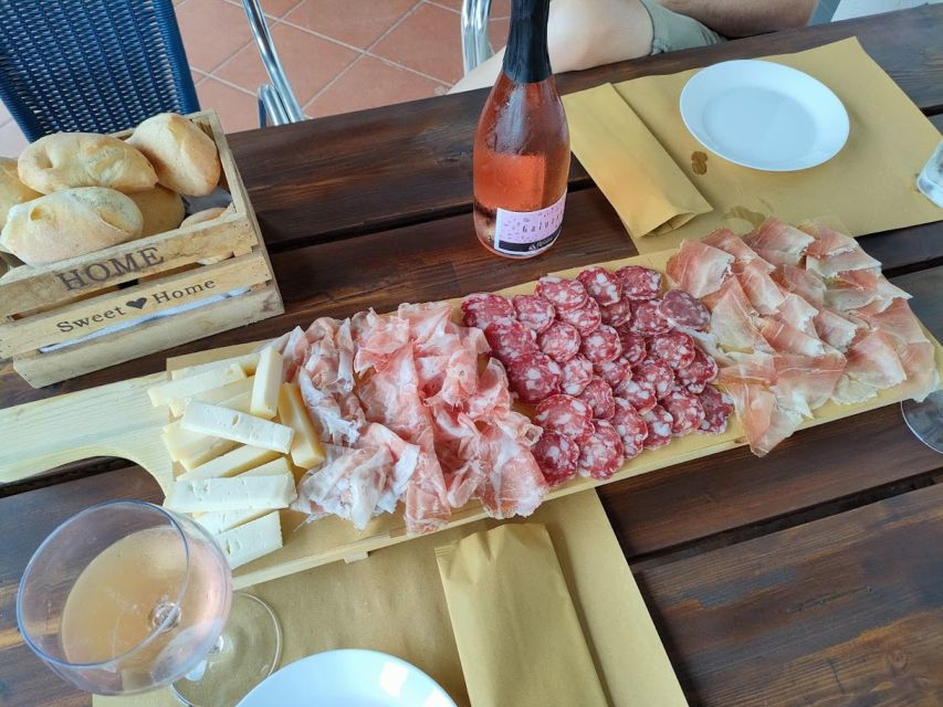 Salò: Tasting of 4 Valtenesi wines with local food - Is $46 a fair price?