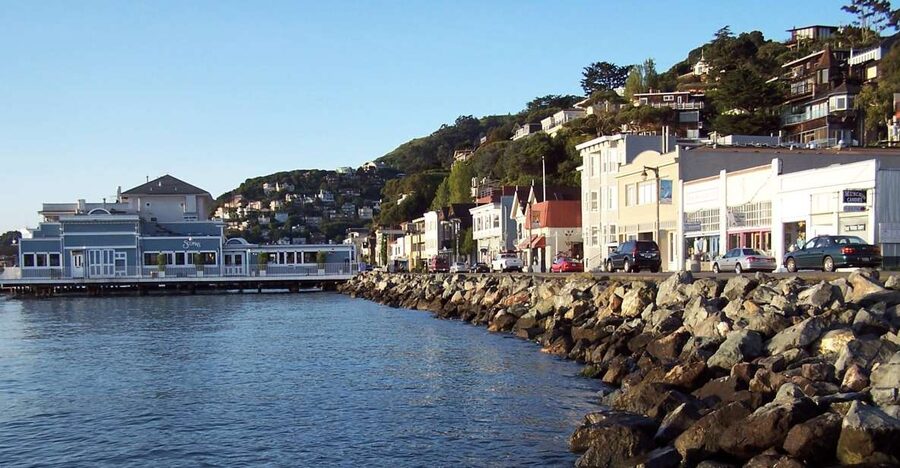 San Francisco: Guided Coastal Redwoods & Wine Country Tour - Armstrong Redwoods offers a calm hour and a half