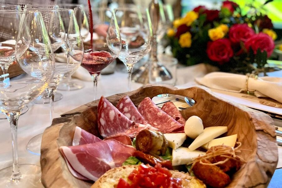 San Gimignano: Lunch or Dinner at a Winery with Wine Tasting - A Tuscan meal with the wine at the center