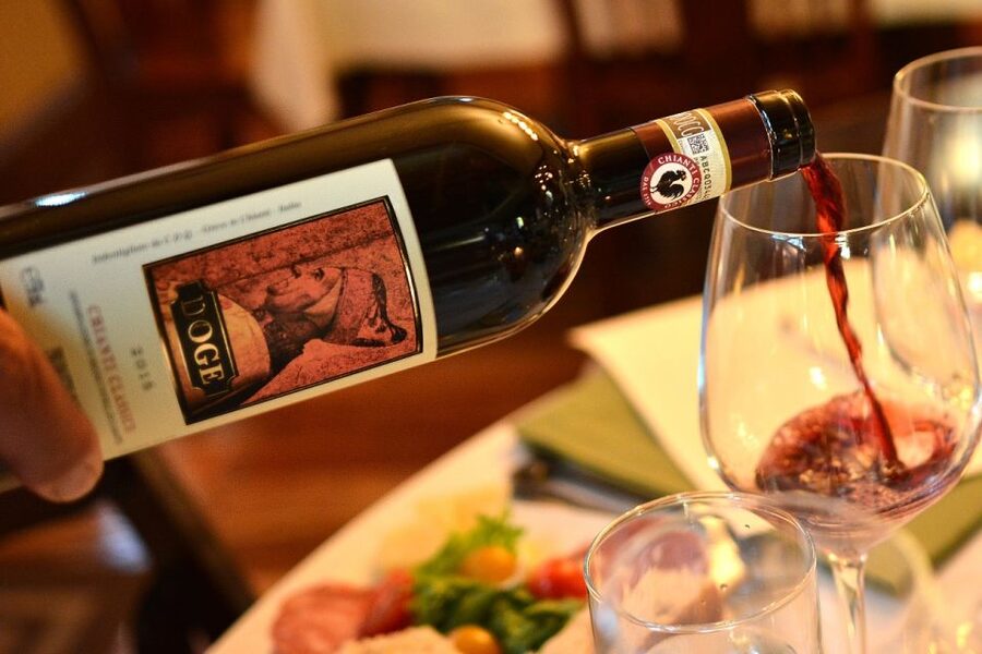 San Gimignano: Lunch or Dinner at a Winery with Wine Tasting - Who will enjoy this experience most