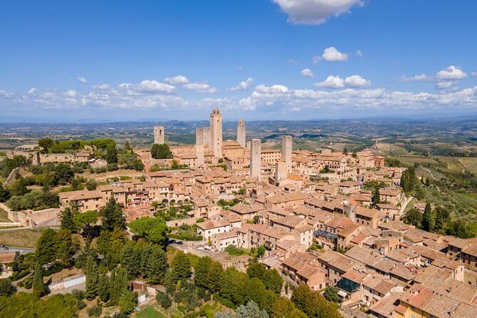 San Gimignano, Siena, Monteriggioni, Chianti Day Trip with Lunch & Wine Tasting - San Gimignano, towers and a little breathing room