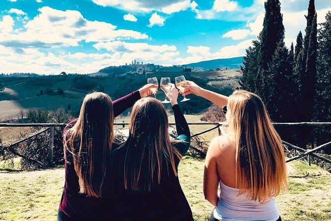 San Gimignano, Siena, Monteriggioni, Chianti Day Trip with Lunch & Wine Tasting - What to know before you reserve