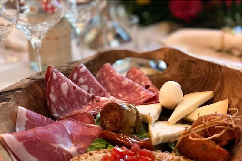 San Gimignano: Tasting of Tuscan Wines and Cheeses - Five cheeses, from fresh to mature