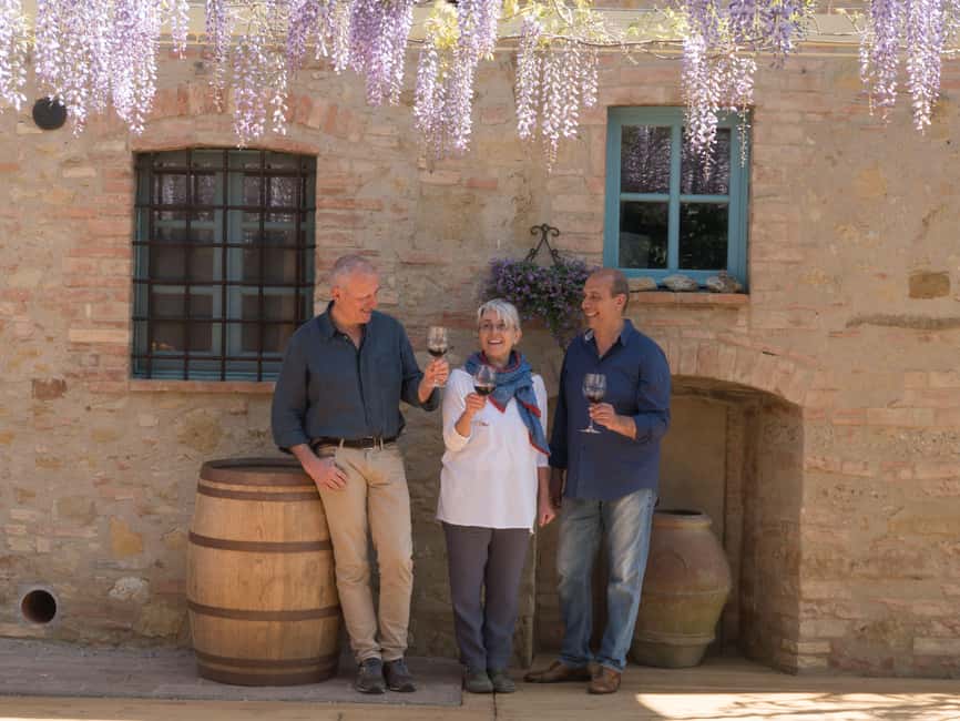 San Gimignano: Wine and Food Tasting in a Family Winery - Eight wines, from Vernaccia to Vin Santo
