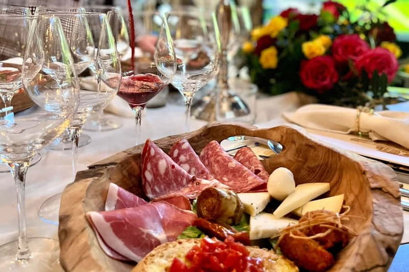San Gimignano: Wine and Oil Tasting with Tuscan Appetizers - Tuscan appetizers that make the tasting work