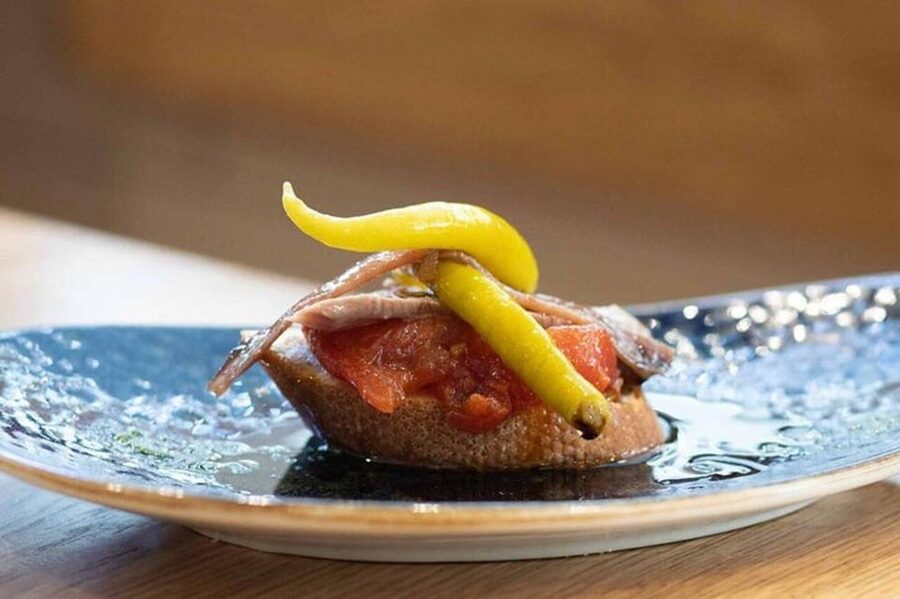 San Sebastian Food Tour: Pintxo Tasting Paired with Wines - Key points at a glance