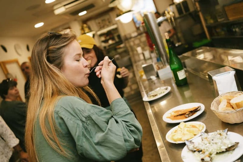 San Sebastian: Pintxos and Wine Tour - Ending With Basque Cheesecake at La Viña