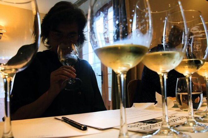Santiago de Compostela: Cheese and Wine Tasting Experience - What the $35 price really buys