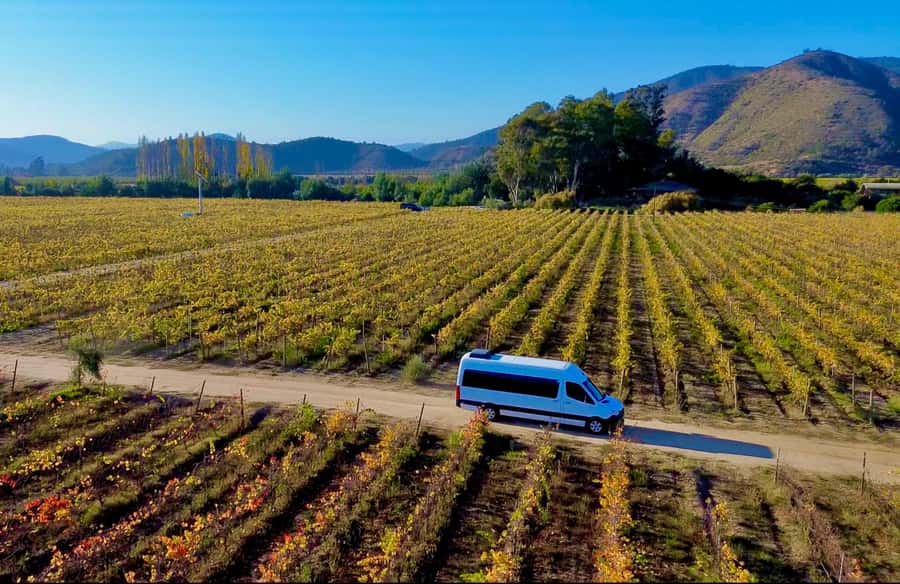 Santiago: Viña del Mar, Valparaiso, with Wine Tasting - Santiago pickup and the ride west