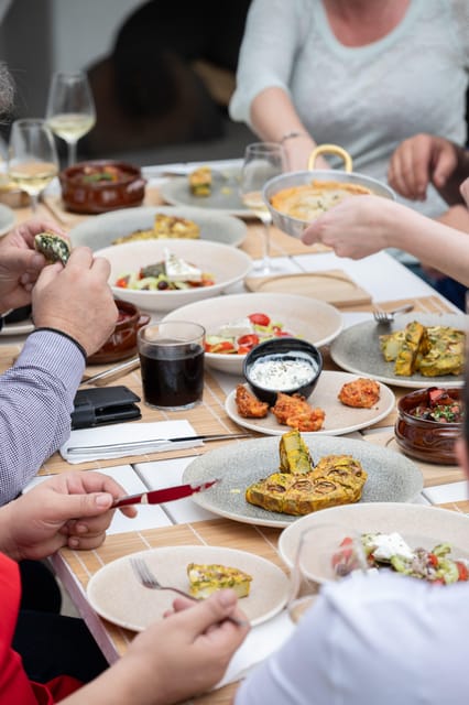 Santorini: Cooking Class with Lunch and Wine Tasting - Who will enjoy this class most?